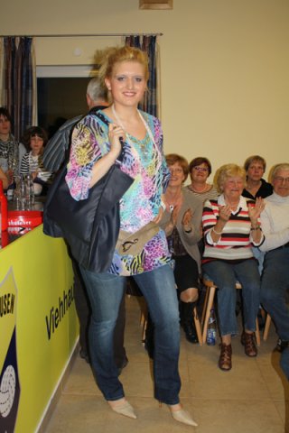 modenschau_19_20101215_2090235210