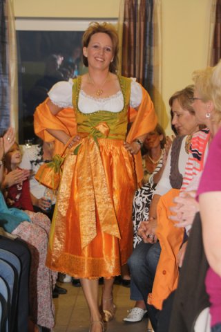 modenschau_2011_24_20110622_1443041390