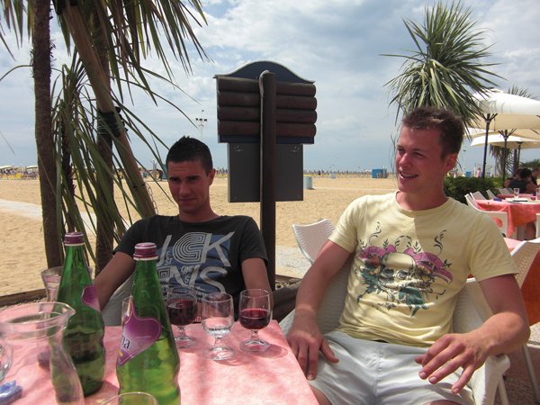 sais_1_20120718_1866857564